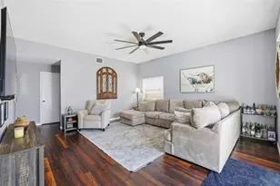 11235 Clayridge Dr, Tampa, FL 33635 - Photo 11