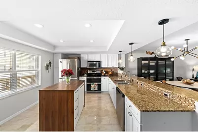 1117 Pinellas Bayway S #306, Saint Petersburg, FL 33715 - Photo 9