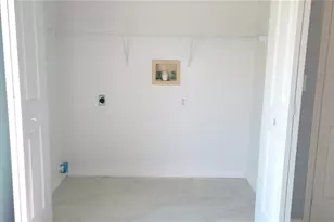 28646 Tanner Dr, Wesley Chapel, FL 33543 - Photo 17