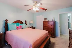 2717 Avon River Dr, Valrico, FL 33596 - Photo 55