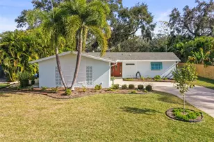 2319 Middlecoff Dr, Dunedin, FL 34698 - Photo 1