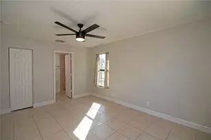 2425 Auburn St S, Saint Petersburg, FL 33712 - Photo 19