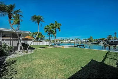 12155 5th Street E, Treasure Island, FL 33706 - Photo 11