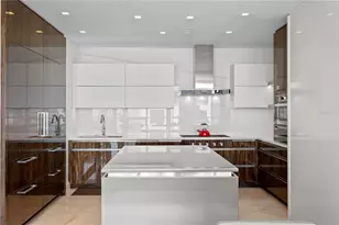 450 Knights Run Ave, Tampa, FL 33602 - Photo 23