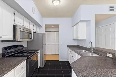 6017 Westgate Drive #913, Orlando, FL 32835 - Photo 13