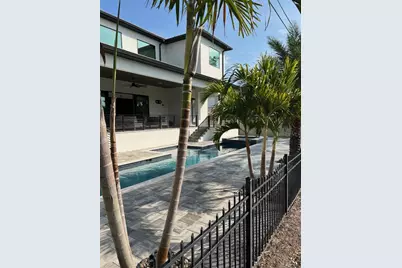 790 Cordova Boulevard NE, Saint Petersburg, FL 33704 - Photo 17