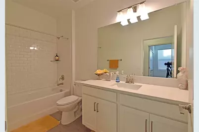 17304 Banded Gold Lane, Wimauma, FL 33598 - Photo 33