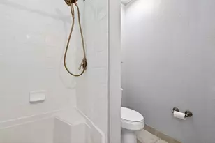 9739 Meadow Field Cir, Tampa, FL 33626 - Photo 33