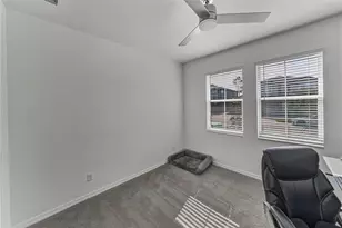 9506 Crescent Ray Dr, Wesley Chapel, FL 33545 - Photo 29