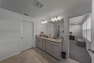 9506 Crescent Ray Dr, Wesley Chapel, FL 33545 - Photo 21