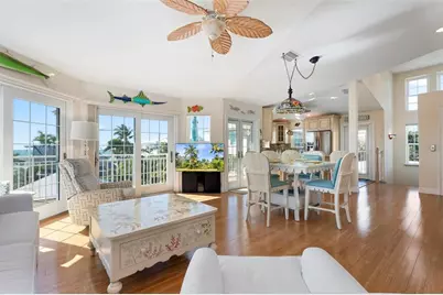 106 79th Street, Holmes Beach, FL 34217 - Photo 9