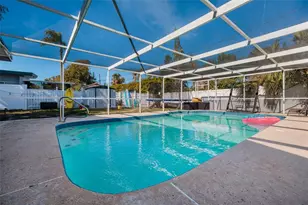 7200 7th St N, Saint Petersburg, FL 33702 - Photo 29