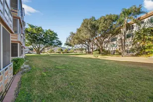 5705 80th St N, Saint Petersburg, FL 33709 - Photo 23