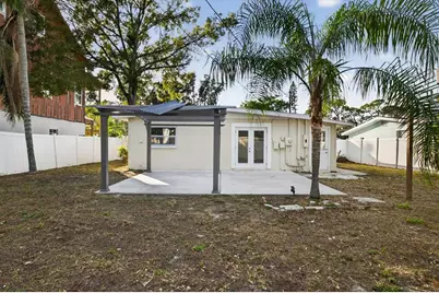 9015 Bay Street NE, Saint Petersburg, FL 33702 - Photo 27