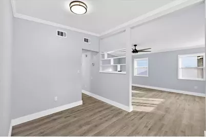 9015 Bay Street NE, Saint Petersburg, FL 33702 - Photo 9