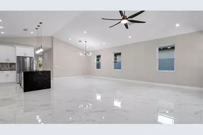 2835 60th Avenue N, Saint Petersburg, FL 33714 - Photo 7