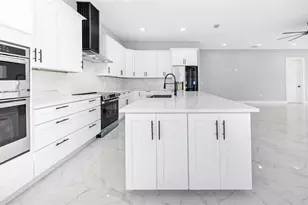 1515 30th St SE, Ruskin, FL 33570 - Photo 25
