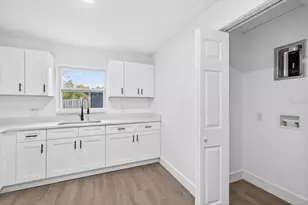 4501 16th Ave S, Saint Petersburg, FL 33711 - Photo 13