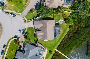 826 Christina Cir, Oldsmar, FL 34677 - Photo 1
