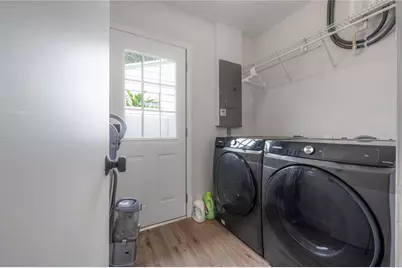 2400 34th Avenue N, Saint Petersburg, FL 33713 - Photo 19