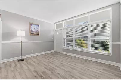 4001 58th Street N #14, Kenneth City, FL 33709 - Photo 7