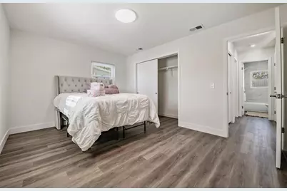 66 Lake Shore Drive, Palm Harbor, FL 34684 - Photo 17