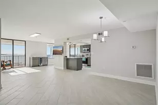 15316 Gulf Blvd, Madeira Beach, FL 33708 - Photo 9