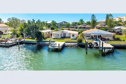 17611 1st Street E, Redington Shores, FL 33708 - Photo 11