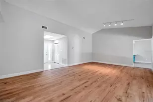 1946 Tarpon Ct, Wesley Chapel, FL 33543 - Photo 7