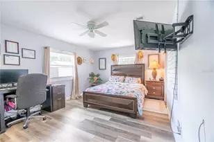 9015 Sarah Dr, Polk City, FL 33868 - Photo 15