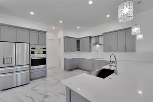 6516 Simone Shores Cir, Apollo Beach, FL 33572 - Photo 15