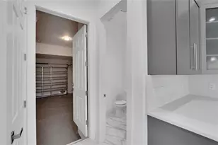 6516 Simone Shores Cir, Apollo Beach, FL 33572 - Photo 17