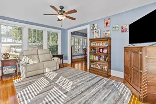 231 72nd St N, Saint Petersburg, FL 33710 - Photo 9