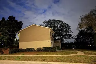 14752 Morning Dr, Lutz, FL 33559 - Photo 21