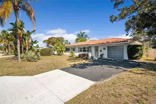 610 Palm Ave, Belleair, FL 33756 - Photo 1