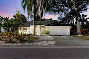 1638 Polo Club Dr, Tarpon Springs, FL 34689 - Photo 13