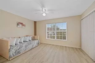 1290 83rd Ave N, Saint Petersburg, FL 33702 - Photo 13