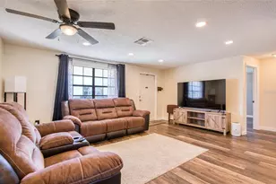 4153 Swallowtail Dr, New Port Richey, FL 34653 - Photo 7