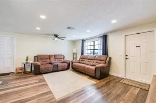 4153 Swallowtail Dr, New Port Richey, FL 34653 - Photo 9