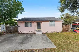 2405 44th St S, Saint Petersburg, FL 33711 - Photo 1