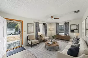 2405 44th St S, Saint Petersburg, FL 33711 - Photo 5