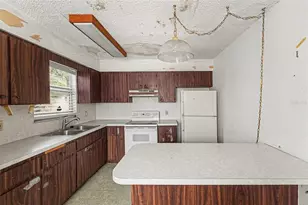 2405 44th St S, Saint Petersburg, FL 33711 - Photo 13