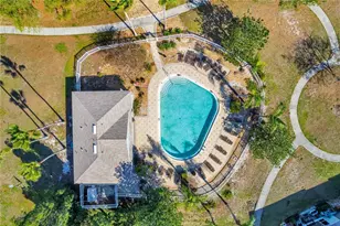 2405 Lake Woodberry Cir, Brandon, FL 33510 - Photo 33