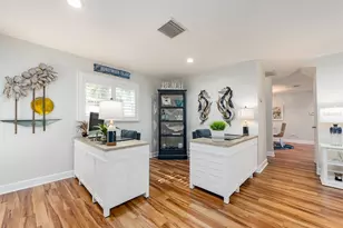 557 Florida Ave, Palm Harbor, FL 34683 - Photo 15