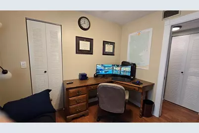 6923 Stones Throw Cir N #4203, Saint Petersburg, FL 33710 - Photo 13