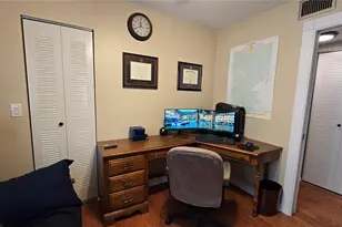 6923 Stonesthrow Cir N, Saint Petersburg, FL 33710 - Photo 13