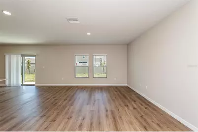 36712 Sagemoor Drive, Zephyrhills, FL 33541 - Photo 11