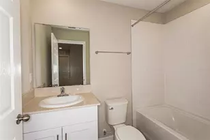 36712 Sagemoor Dr, Zephyrhills, FL 33541 - Photo 19