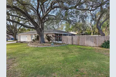 1016 Lady Guinevere Drive, Valrico, FL 33594 - Photo 27