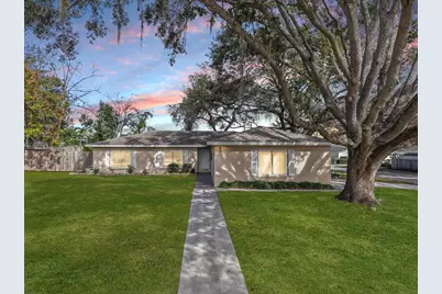 1016 Lady Guinevere Drive, Valrico, FL 33594 - Photo 1